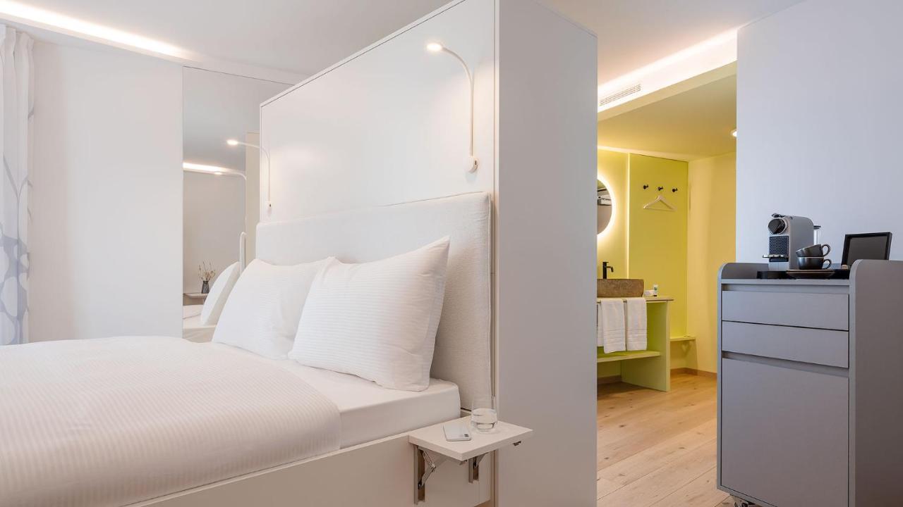 Neuro Campus Hotel Vitznau Bagian luar foto